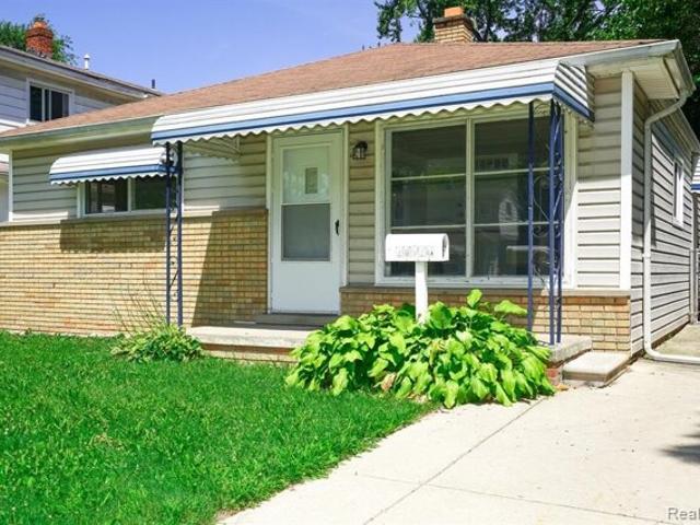 House for sale in Dearborn Heights