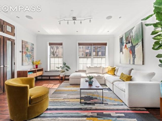 Condo for sale in Arverne, New York