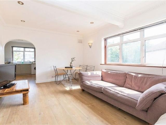 Apartment for rent in Golders Green, Greater London