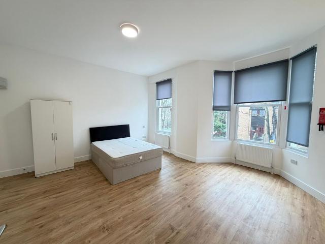 Studio for rent in London Borough of Hounslow, Greater London