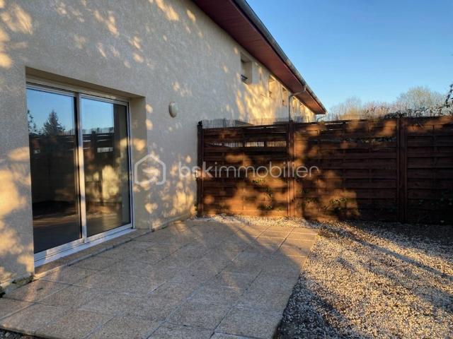 Immeuble vente à Poyanne