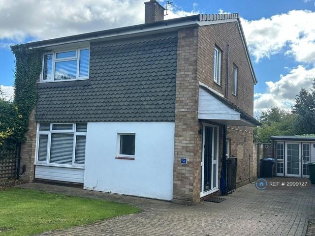 House for rent in Pouchen End, Hertfordshire