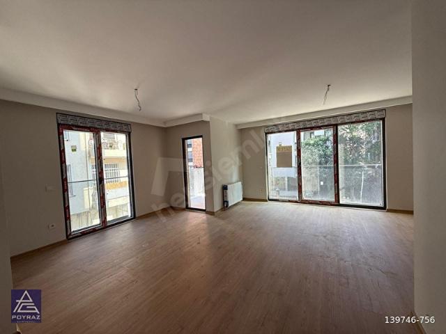 Caddebostan Mahallesi, Kadıköy içerisinde satılık mülk