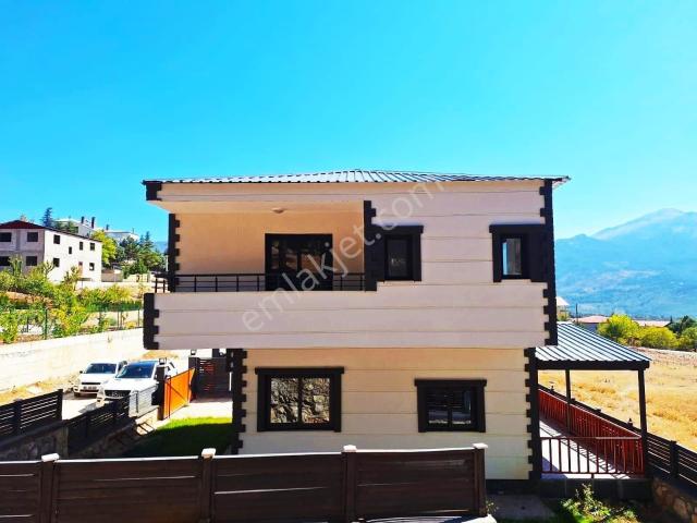 Pozanti içerisinde satılık Villa