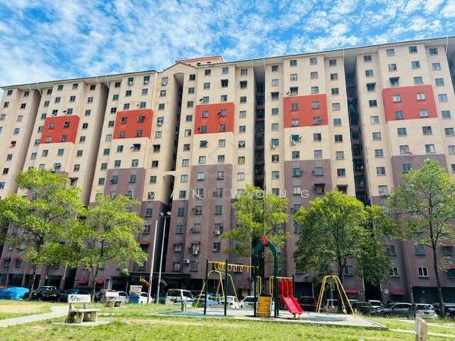 Apartment for sale in Petaling, Damansara Damai