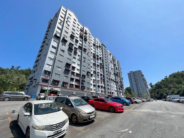 Flat for sale in Selayang, Selangor
