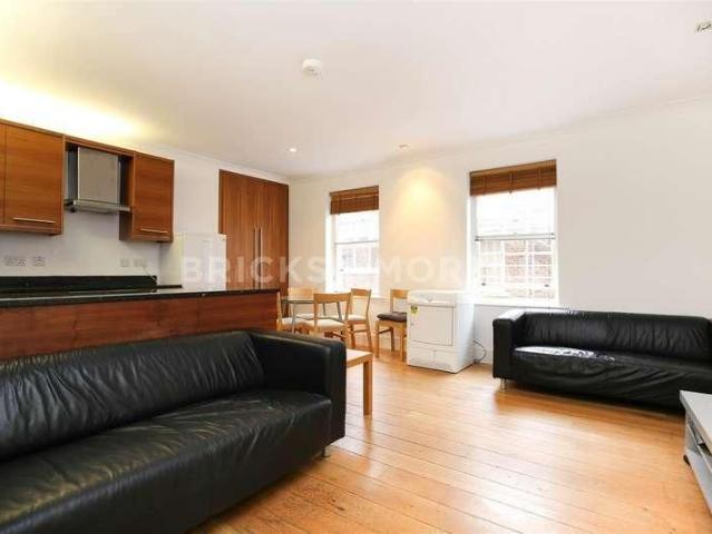 Townhouse for rent in Grainger Town, Tyne And Wear