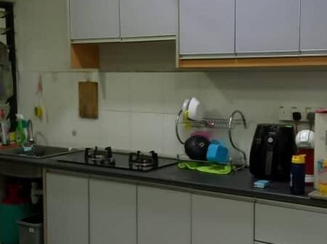 Apartment for rent in Tanjong Sepat, Selangor