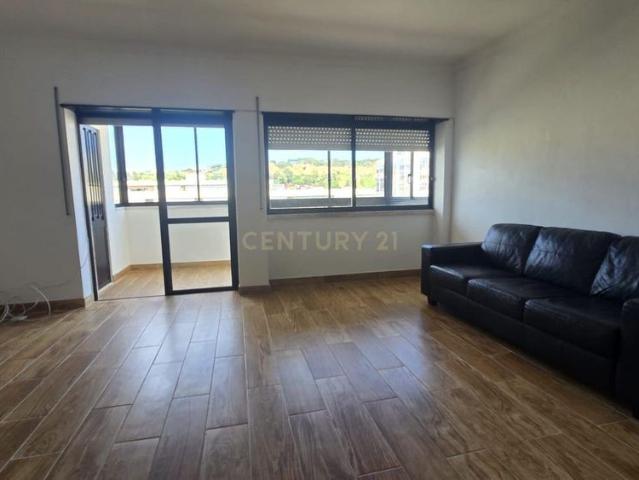 Apartamento alugar em Setúbal