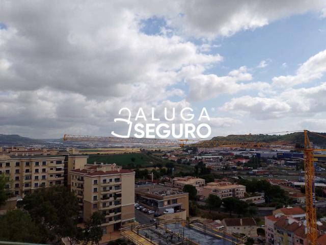 Apartamento alugar em Ponte de Frielas, Santiago Dos Velhos