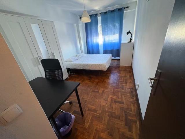 Apartamento alugar em Bairro de Pereiró (Praceta José Régio), Porto