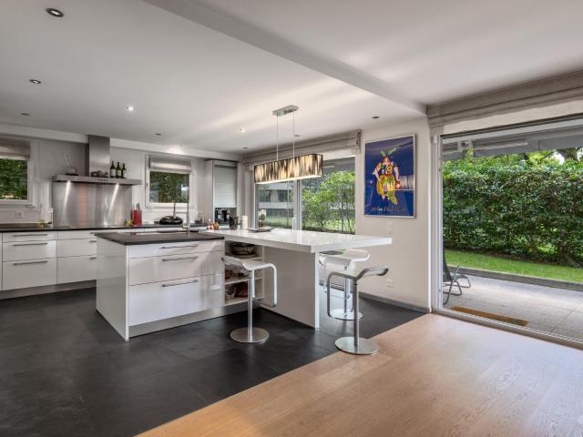 Wohnung kaufen in Pully, Waadt