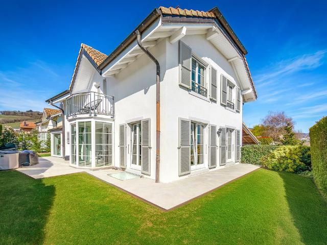 Haus kaufen in Luins, Waadt