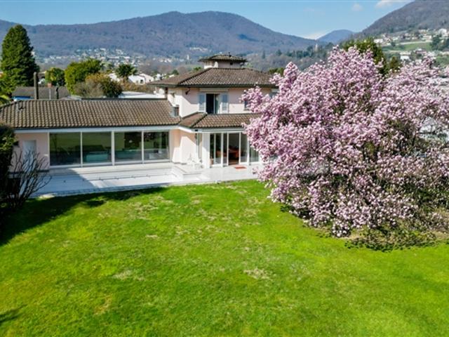 Einfamilienhaus kaufen in Magliaso, Tessin