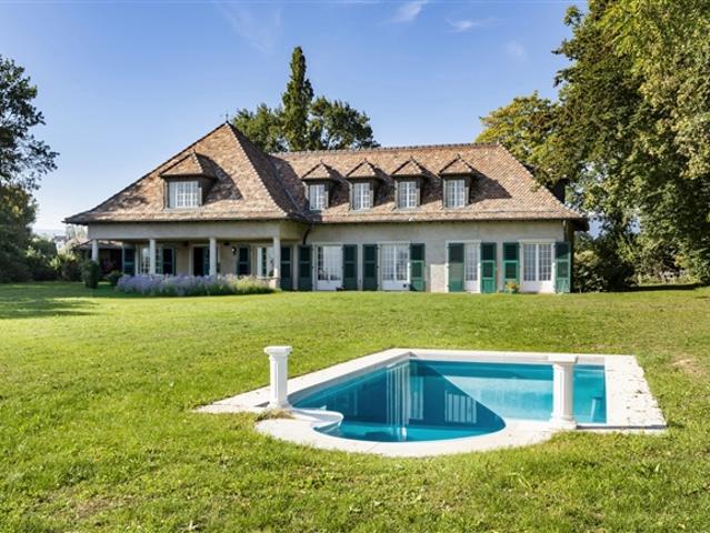 Einfamilienhaus kaufen in Etoy, Waadt