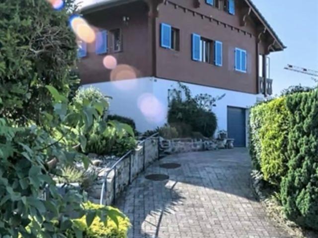 Einfamilienhaus mieten in Blonay, Waadt