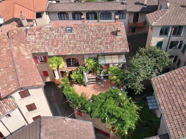 Haus kaufen in Comano, Tessin