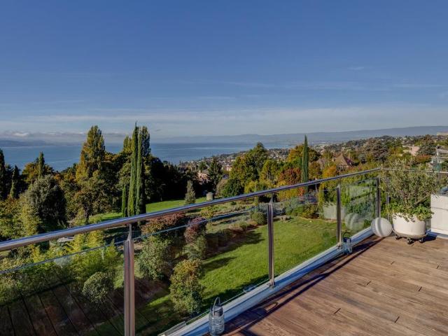 Attikawohnung kaufen in La Conversion, Waadt