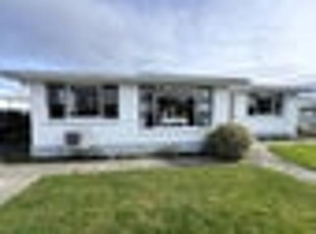 House for sale in Otakou