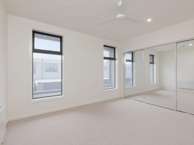 Townhouse for rent in Camerons Creek, Victoria
