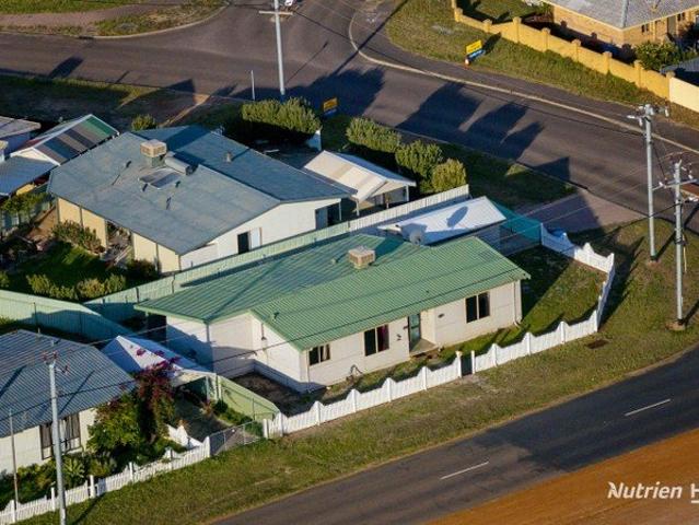 House for sale in Pink Lake, Esperance