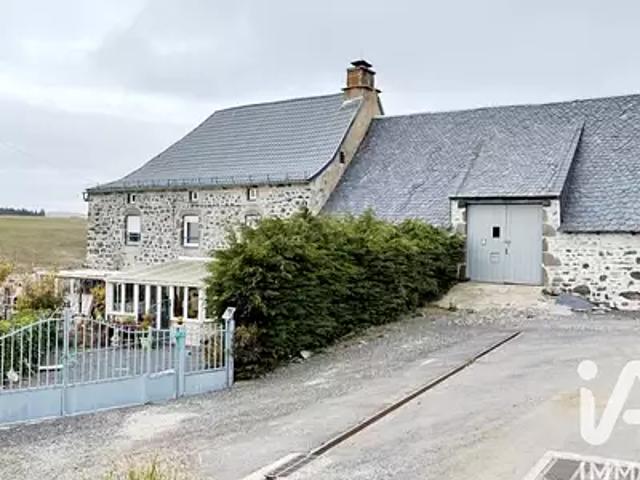 Maison vente à Saint-Flour, Pradiers