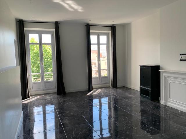 Bureau vente à Marseille