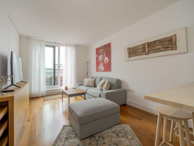 Apartment for rent in Paddington, Greater London
