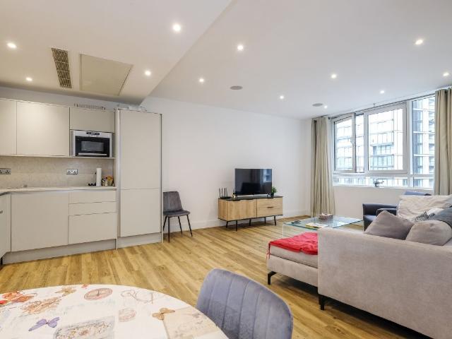 Apartment for rent in Paddington, Greater London