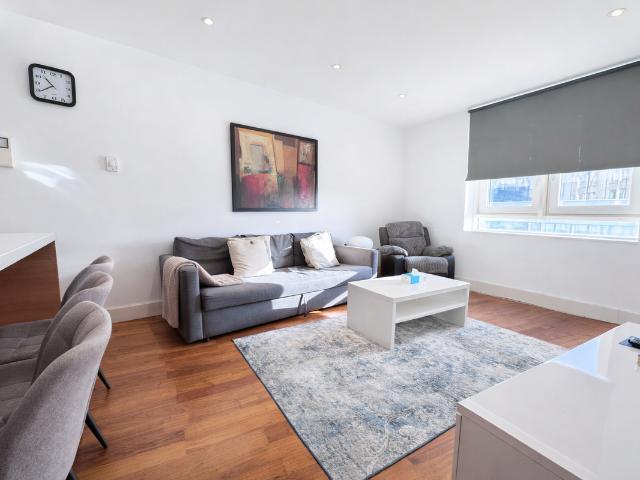Apartment for rent in Paddington, Greater London