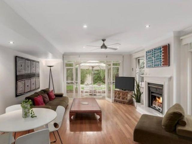 Room for rent in Camerons Creek, Victoria