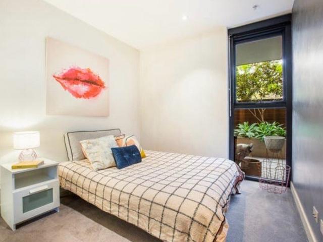 Room for rent in Prahran, Melbourne