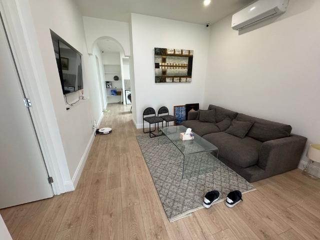 Room for rent in Camerons Creek, Victoria