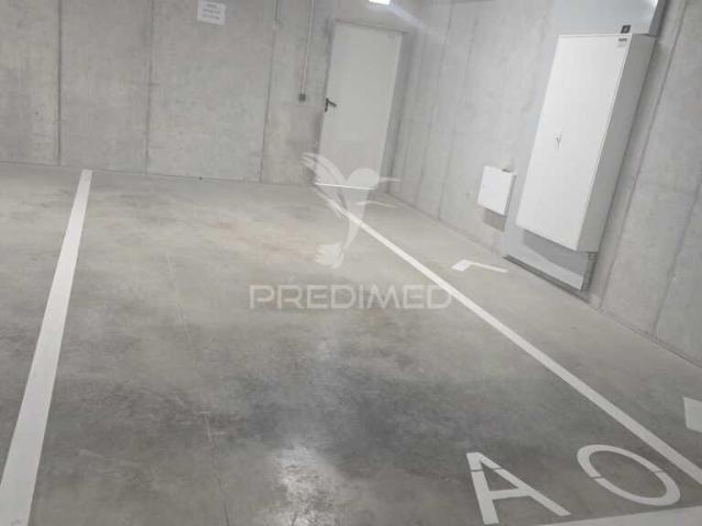 Garagem venda em Canidelo, Vila Nova De Gaia