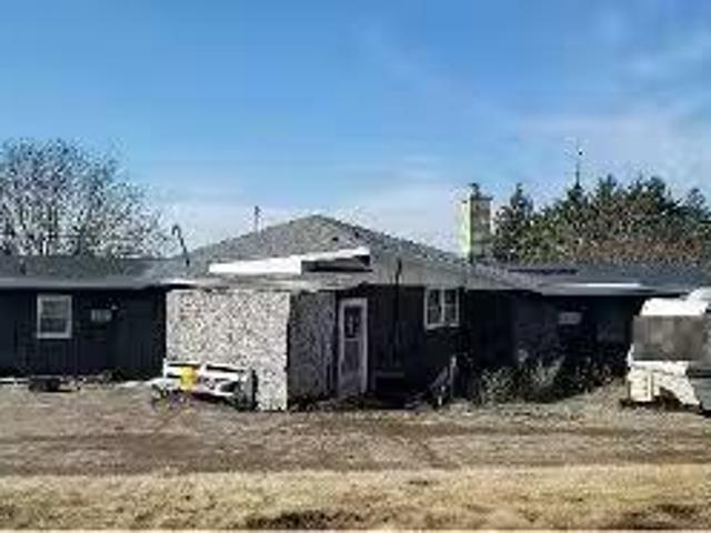 House for sale in Middleton House for sale in Middleton