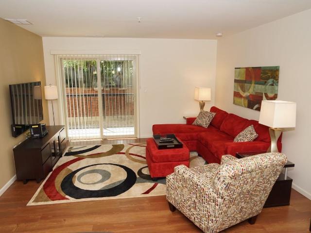 Apartment for rent in Hamptons, Highland