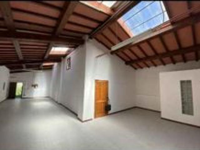Capannone in affitto a Prato