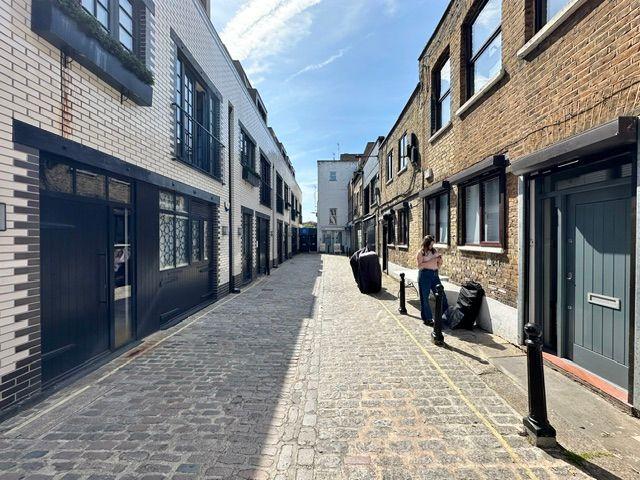 Studio for rent in Chalk Farm, Greater London