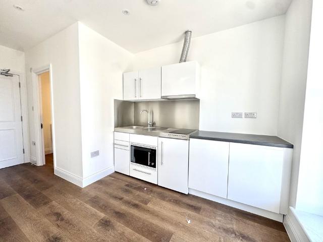 Studio for rent in Chalk Farm, Greater London