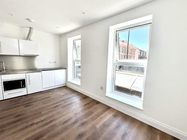Studio for rent in Chalk Farm, Greater London