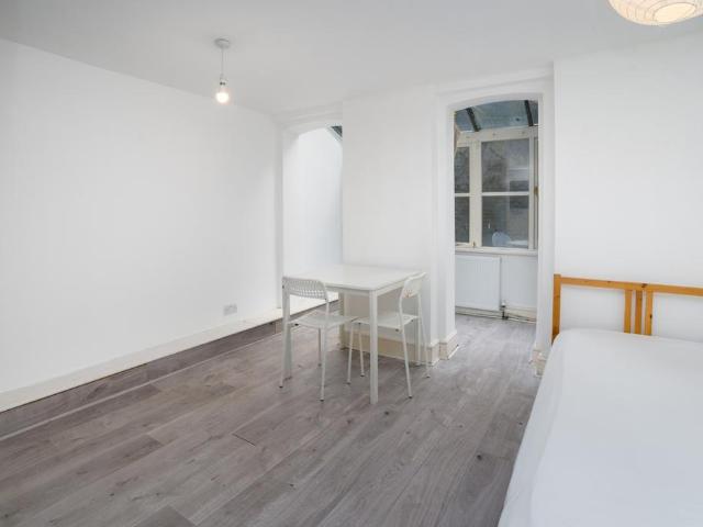 Apartment for rent in Kentish Town, Greater London