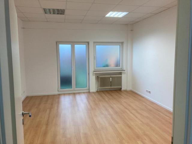 Gewerbe mieten in Urbach, Köln