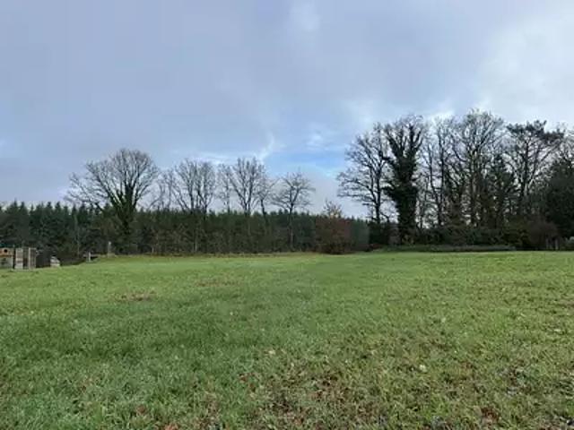 Terrain vente à Mayenne, Pré-en-pail