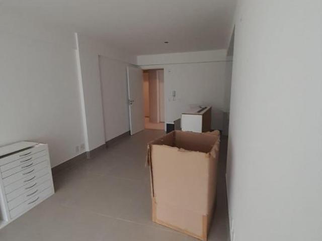 Apartamento venda em Região Geográfica Imediata do Distrito Federal, Região Integrada de Desenvolvimento do Distrito Federal e Entorno