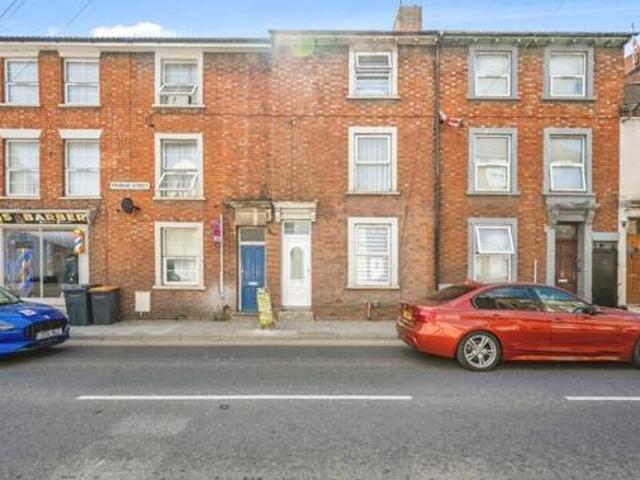 House for sale in Bedford