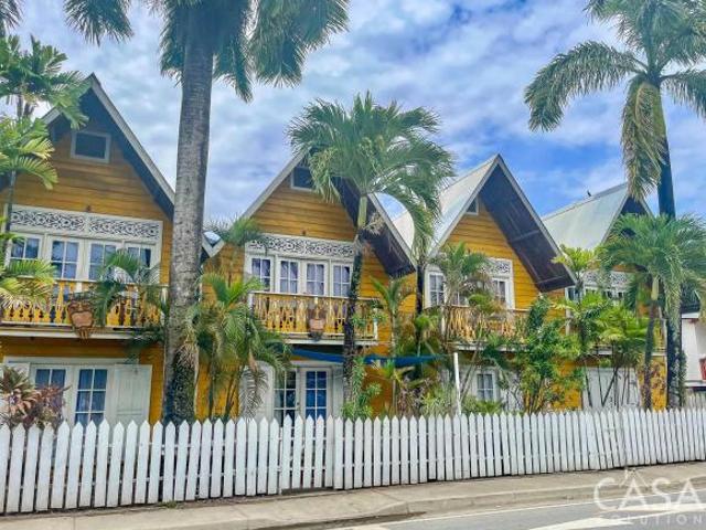 Precio Reducido! 6 Estudios Y Un Dúplex Caribeño en venta En Isla Colón