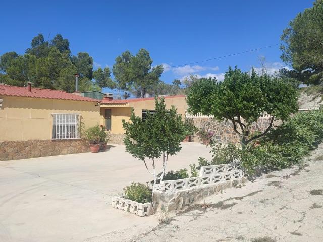 Chalet en venta en María Moliner, l'Alt Vinalopó / El Alto Vinalopó