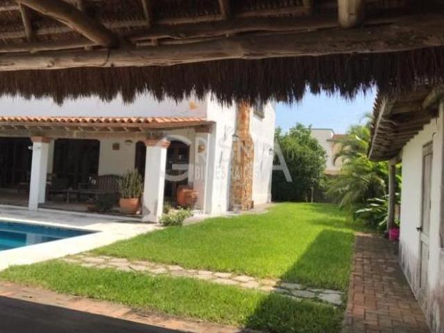 Casa en venta en Fraccionamiento Jardines de Tuxpan, Tuxpan
