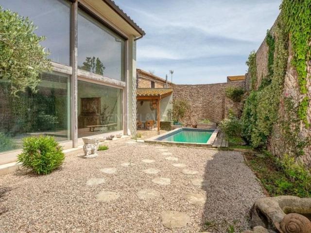 Casa en venta en Viladamat, Girona