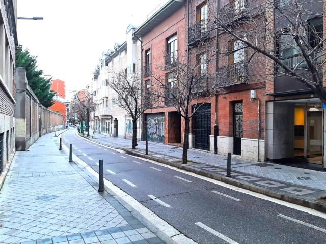 Piso en alquiler en Plaza España, Valladolid